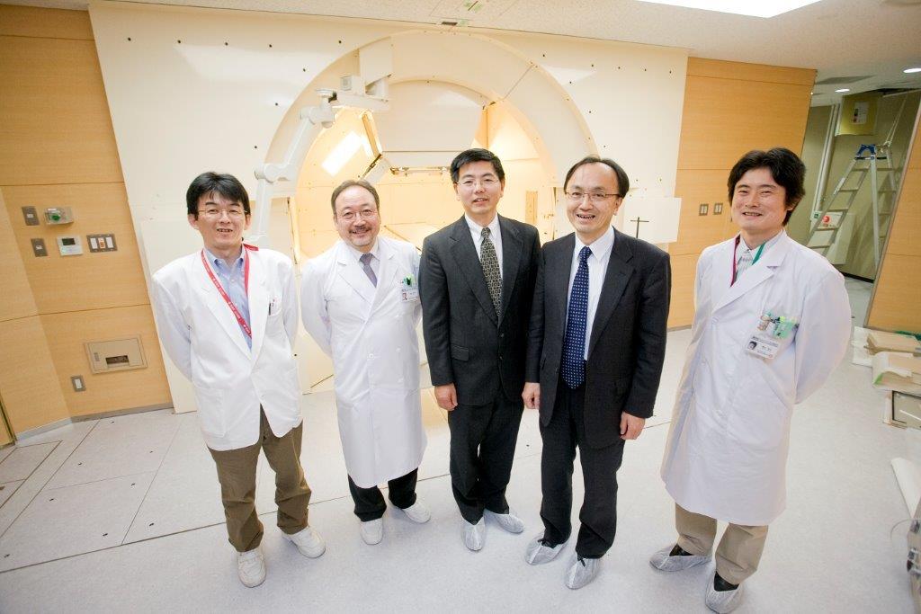 Researchers at Proton Therapy Center１